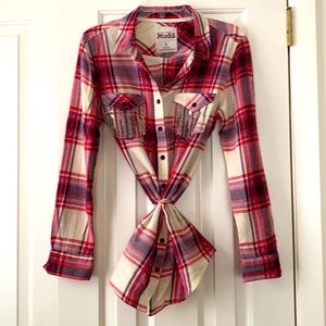 Beautiful Mudd L/S  shirt with sequin pocket adornment. NWO tags